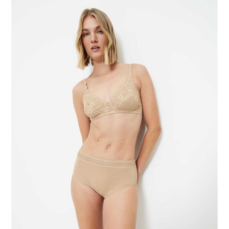 Triumph Amourette Non-Wired Bra image number 3